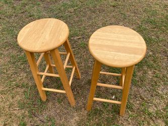 4 Bar Stools
