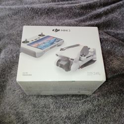 NEW DJI Mini 3 Drone + Screen Remote 