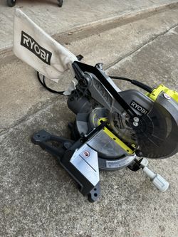 RYOBI 7 1/4 Compound Miter Saw