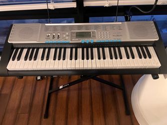 Casio Electronic Keyboard Piano