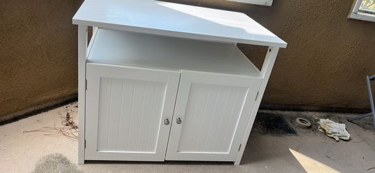 White Wooden Cat Litter Box Enclosure