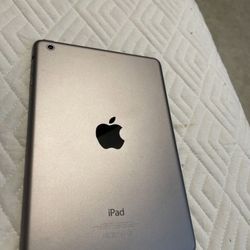 Apple iPad Mini 2 16GB PERFECT Condition Open To Reasonable Offers