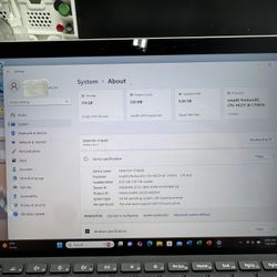 Microsoft Surface Go 2 + keyboard 