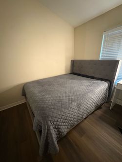 QUEEN SIZE BED
