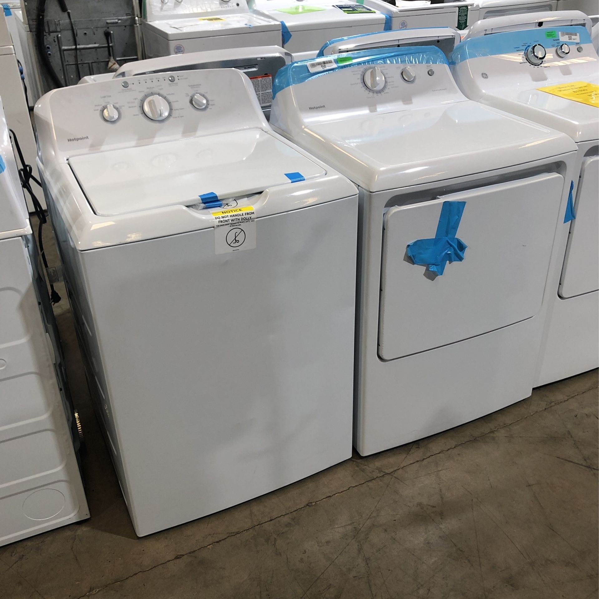 New Hot point Washer And Dryer Set 
