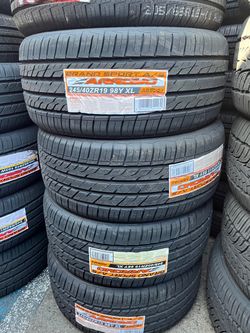 Arroyo Grand Sport A/S 245/40ZR19 98Y XL Tires