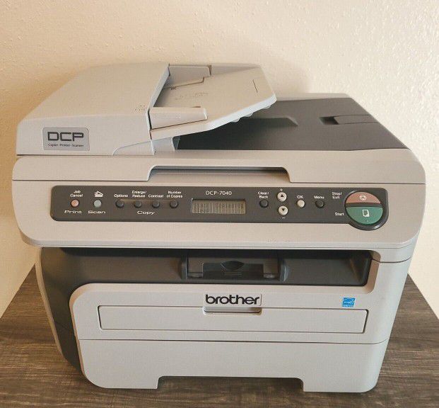 Symptomer Trofast konservativ Brother DCP-7040 All-in-One Laser Printer for Sale in Los Angeles, CA -  OfferUp