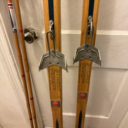 Vintage Ski