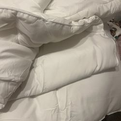 Duvet Comforter Full/queen NEW