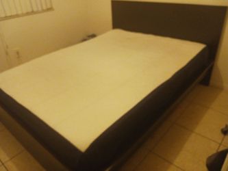 Queen bed and matres