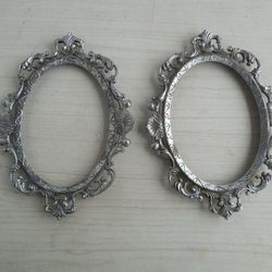 Antique Pair Oval Ornate Non-ferrous Metal 4-3/4" X 3-5/8" Picture Photo Frames Made In Italy