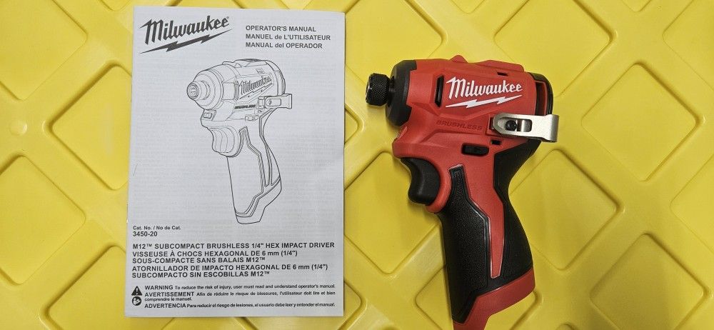 milwaukee M12 subcompact brushless 1/4" Hex impact driver