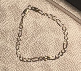 14K Gold Figaro Bracelet