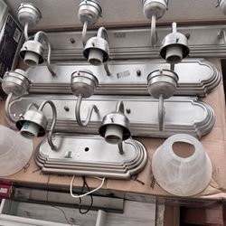 Set Of 4 kichler Brand bath Vanity Lights 