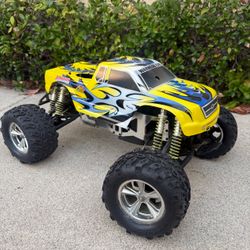 Duratrax Warhead Evo Nitro Super Tigre ST 27 Engine