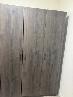 3-Door Wardrobe Closet – Great Condition