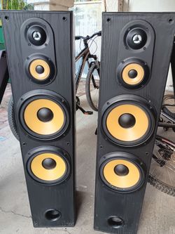 Sony dual 8 inch 3 way tower stereo Loud speaker 42 inch tall