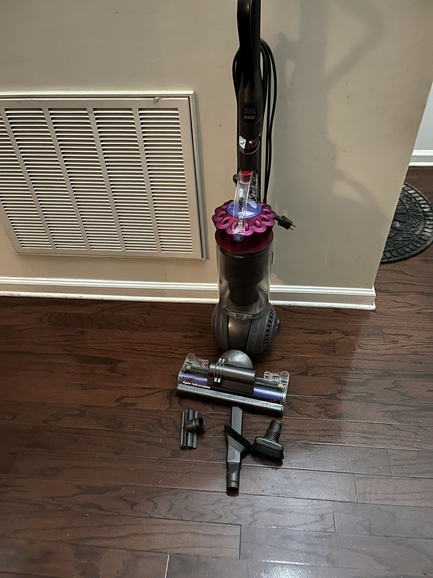 Dyson Ball Complete Vacuum Cleaner 