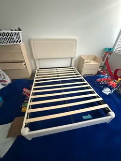 Full size bed frame new