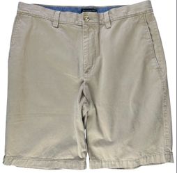 Banana Republic Emerson Shorts Men’s Size 34 Khaki Beige Casual 10” Inseam