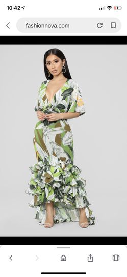 Fashion Nova NEW *SOLD OUT**