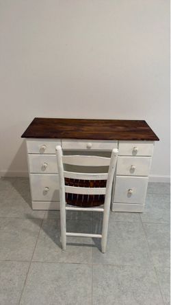 🪑 Solid Wood Desk & Chair Set – Rustic Farmhouse Style! 🪑