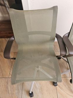 Herman Miller Setu chair with arm