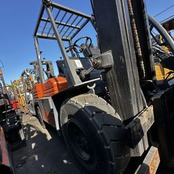 Toyota Forklift 9000 Lbs Capacity 
