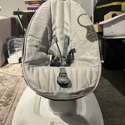 4moms mamaRoo multi-motion baby swing