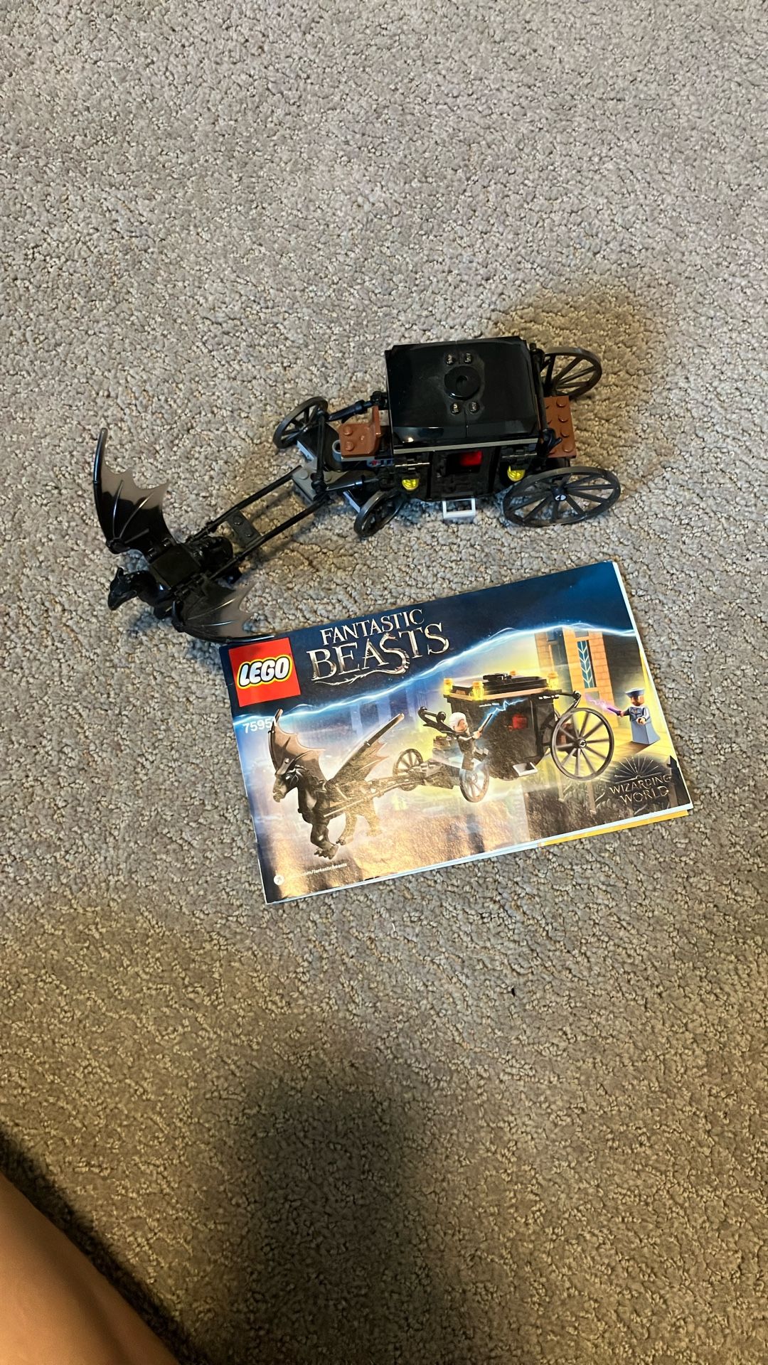 LEGO Harry Potter Fantastic Beasts Carriage Grindelwald’s Escape With Instructions
