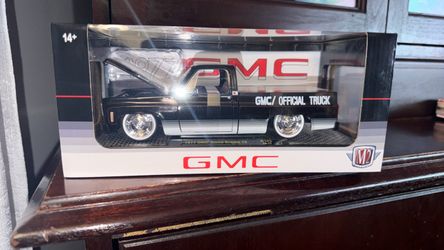 M2 Machines 1977 GMC Sierra Grande 15 Die-Cast