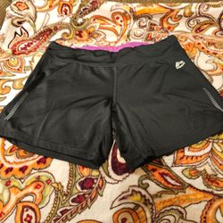 $5     RBX BLACK ATHLETIC SHORTS      SIZE XL