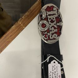 Bright Texas Belt With Red Background In Very Good Condition