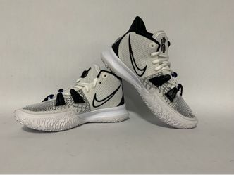 SZ5 Nike Kylie 7 - Brooklyn Beats
