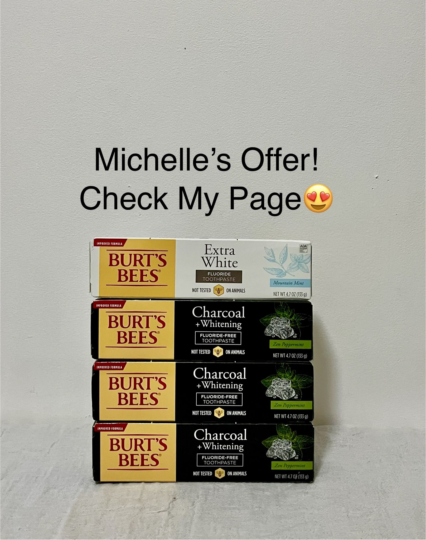 Burt’s Bees Charcoal/Extra White Toothpaste Set