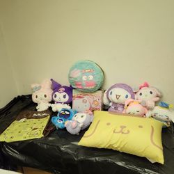 Sanrio Plushies / Items Lot (Includes Bag And Large Hello kitty Bento Box)