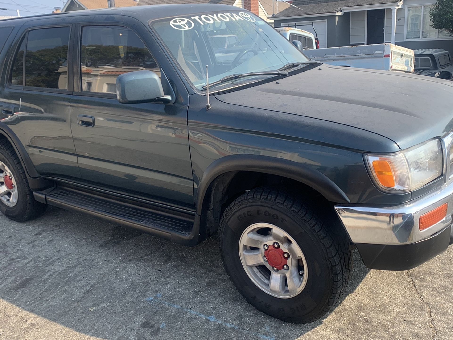 Vendo Esta Toyota 4Runner  En Buenas  Condiciones Lo USO Diario Sólo Interesados