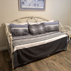 Daybed for Sale in Palm Beach FL OfferUp