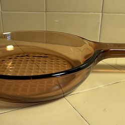 Vintage Corning Ware Amber Glass Skillet 7" Durable Frying Pan
