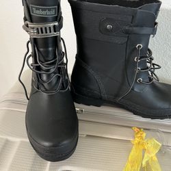 Brand New Timberland Snow /rain  Black Boots