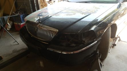 2003 Lincoln Town Car Exec Limousine (PARTS ONLY)