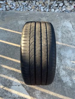 275/35/20  Pirelli P Zero Tire Run Flat