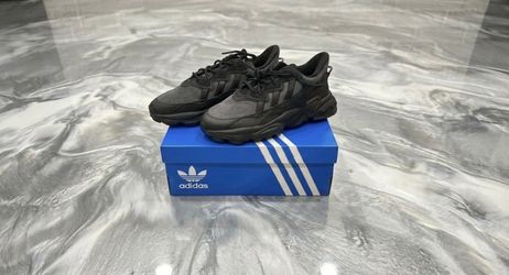 Adidas Ozweego TR Triple Black Men’s Size 9.5 Sneakers Brand New In Box