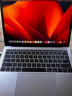 MacBook (mid 2017) no Touch Bar