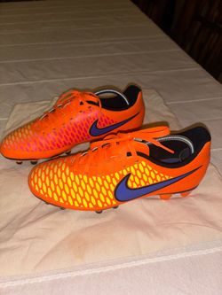 Nike Cleats - MAGISTA OLA FG - Soccer Futbol Botines Like New 2015 edition US 7.5 Mens or 9 Womens