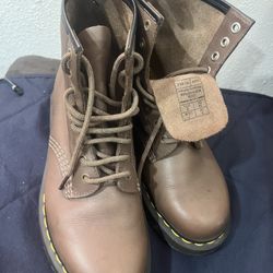 Dr. Martens Boots - Men’s Size 7