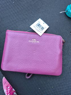 Coach new with tag PB. L. D leather
 C r n a zip