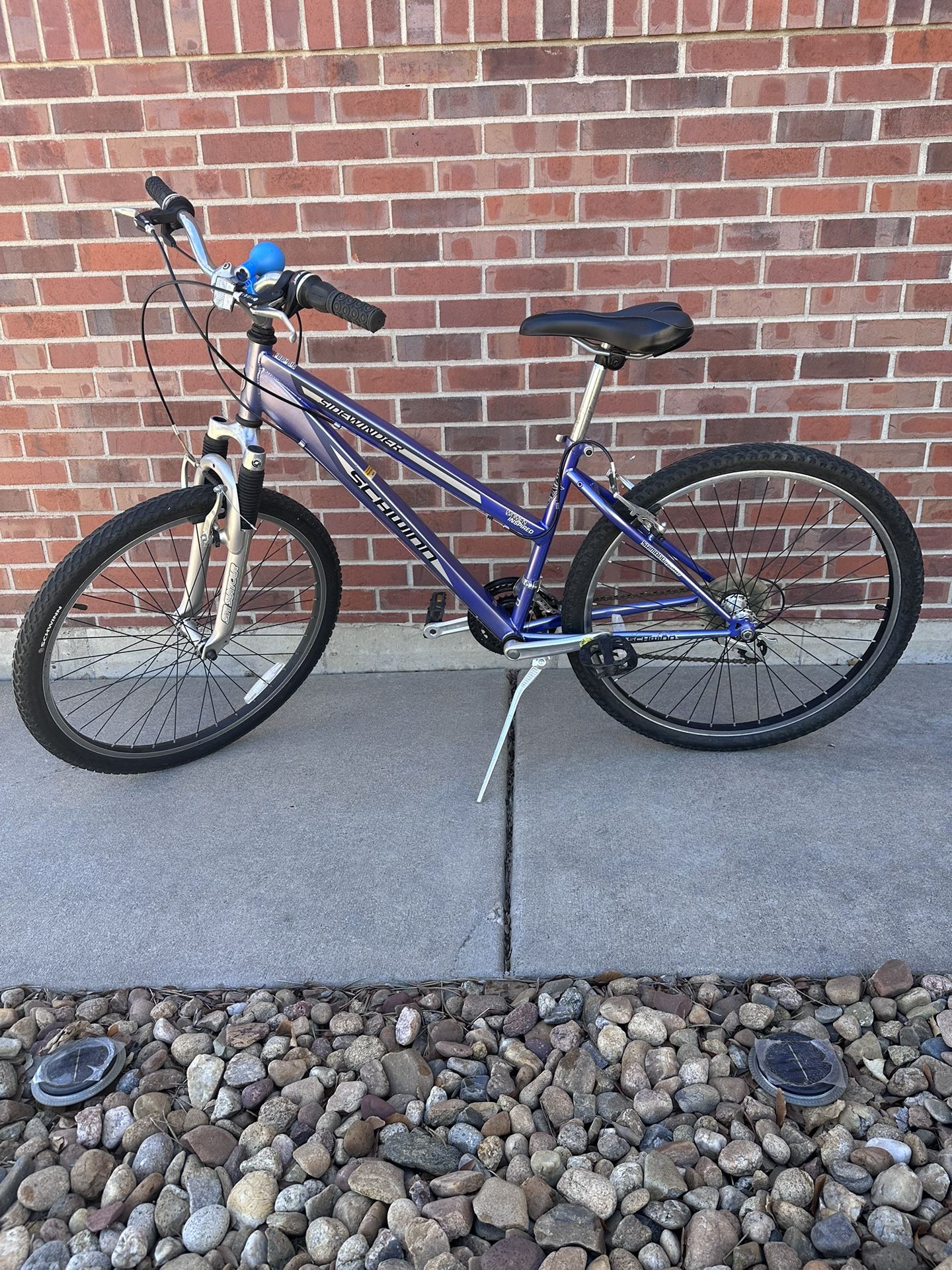 Schwinn Sidewinder 26" Women's Mountain Bike Shimano 21 speed Bicycle, Purple