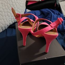 Pretty SEXY Pink Heels Brand New Size 7.5