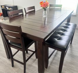 Dining table with chairs